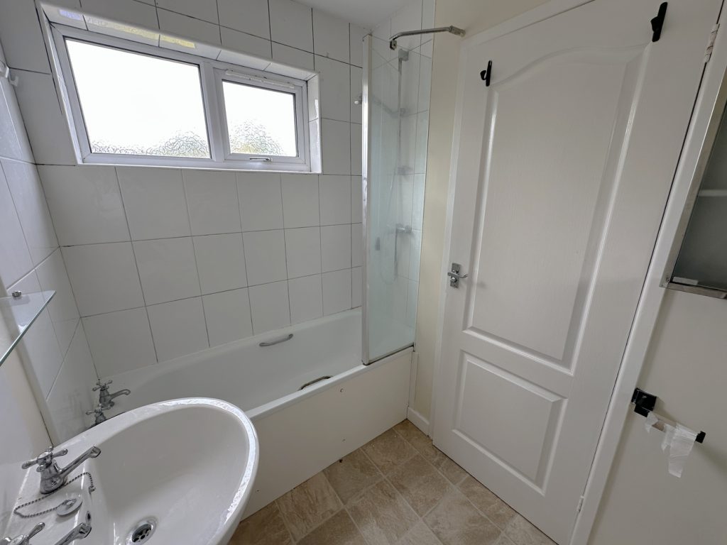 listing_1003654_0002_334d501a_1500x1000.jpg