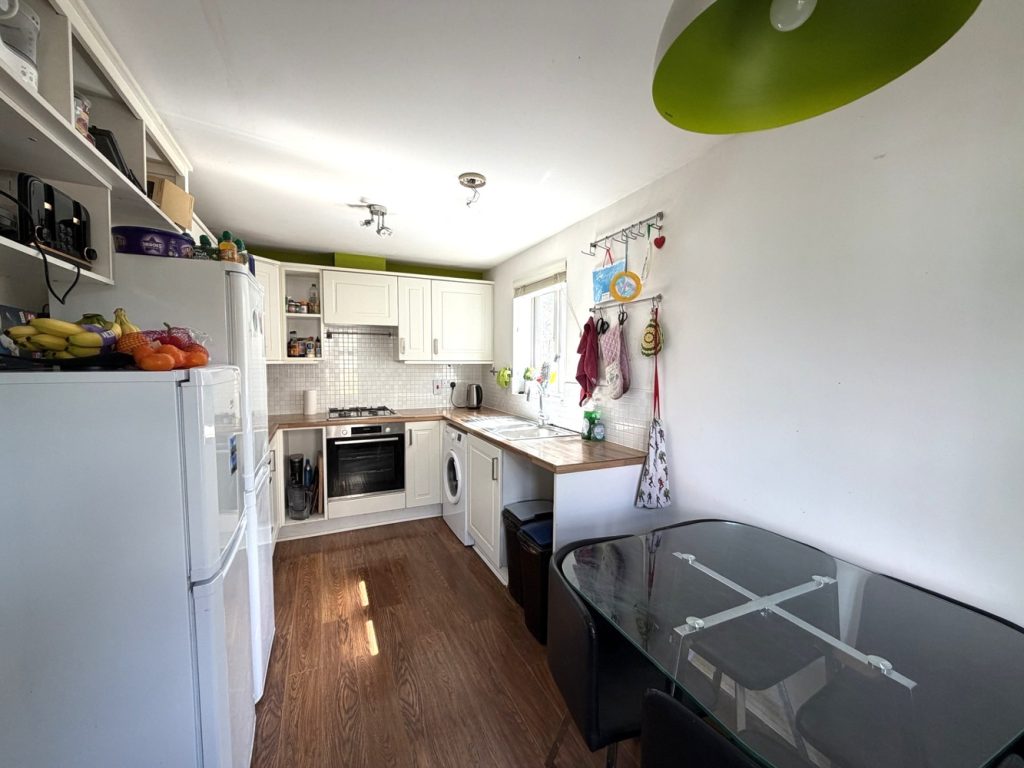 listing_1004220_0008_2d1fdddf_1500x1000.jpg
