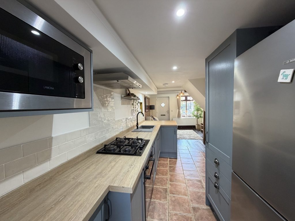 KITCHEN.jpeg