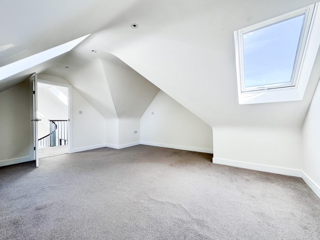 Guest Bedroom/5