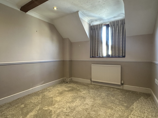 BEDROOM4.jpeg