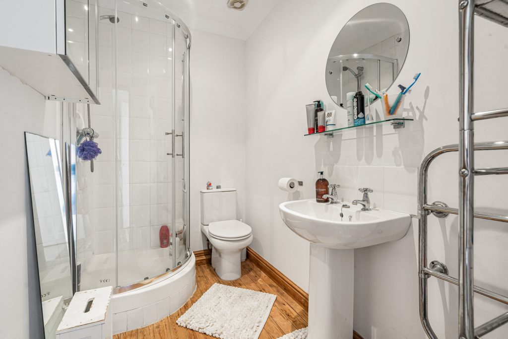 Ensuite