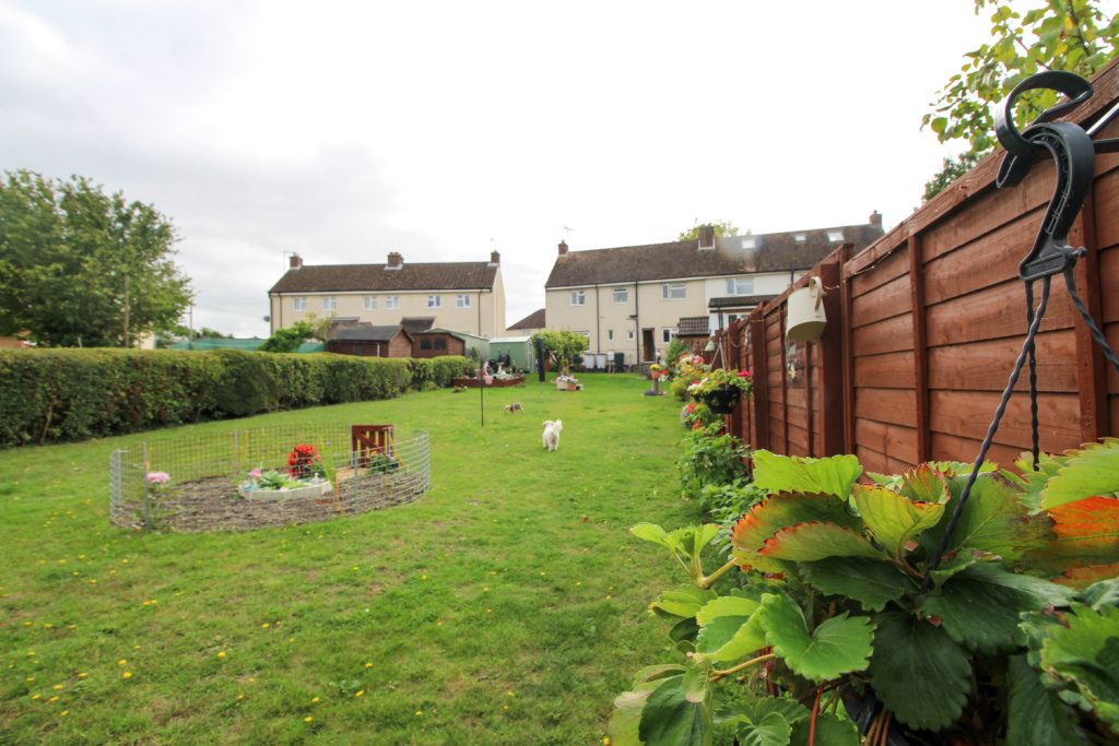 listing_102195_0015_d85de9ac_1500x1000.jpg