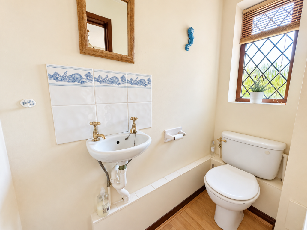 Cloak room