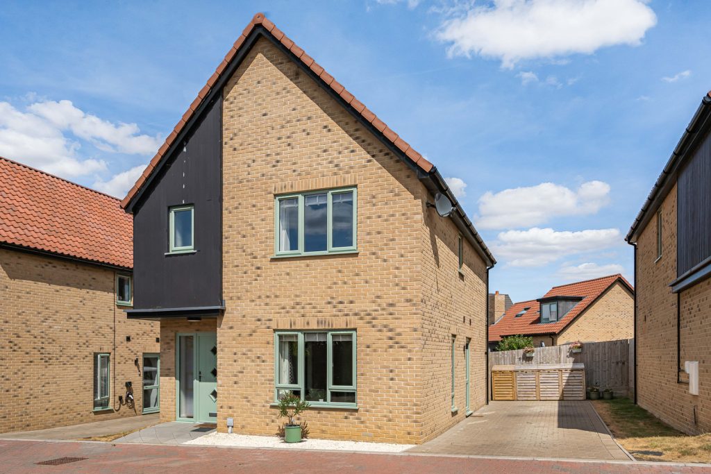 Ovins Rise, Haddenham, Ely, Cambridgeshire