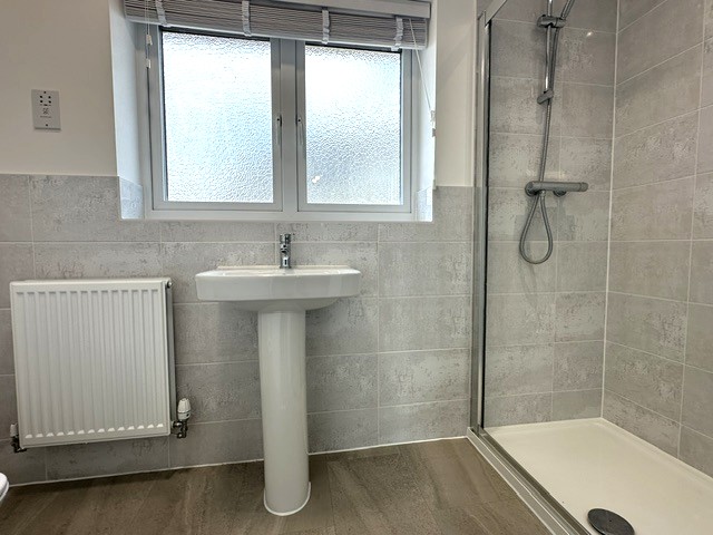 ensuite.jpeg