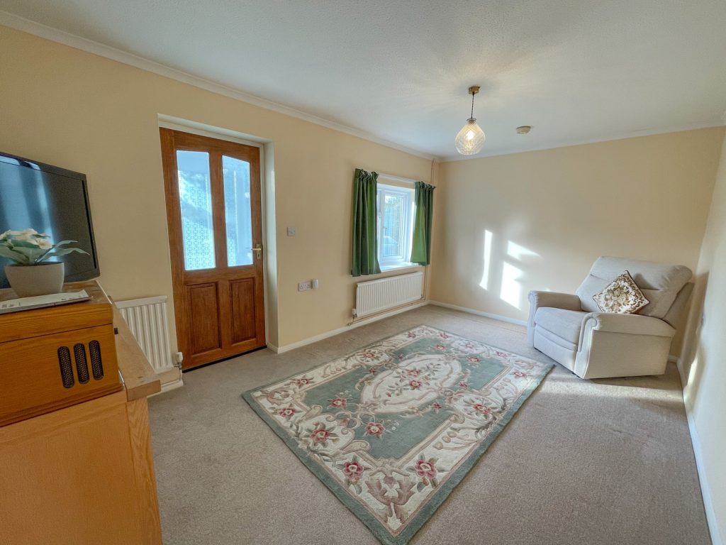 listing_346639_0003_73369dca_1500x1000.jpg
