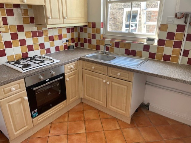 KITCHEN 1