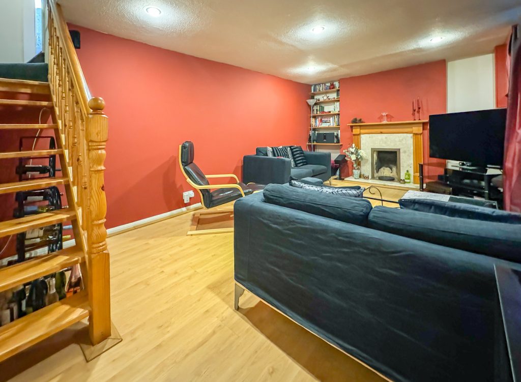 listing_463204_0043_71648966_1500x1000.jpg