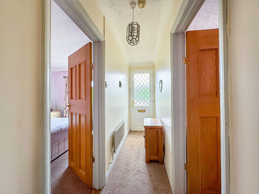 listing_516000_0013_ca408657_1500x1000.jpg