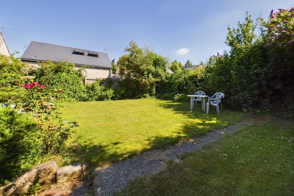 listing_521503_0016_3bd77c2d_1500x1000.jpg