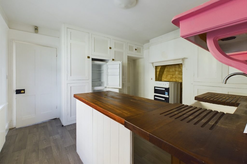 listing_522595_0032_9d59154a_1500x1000.jpg