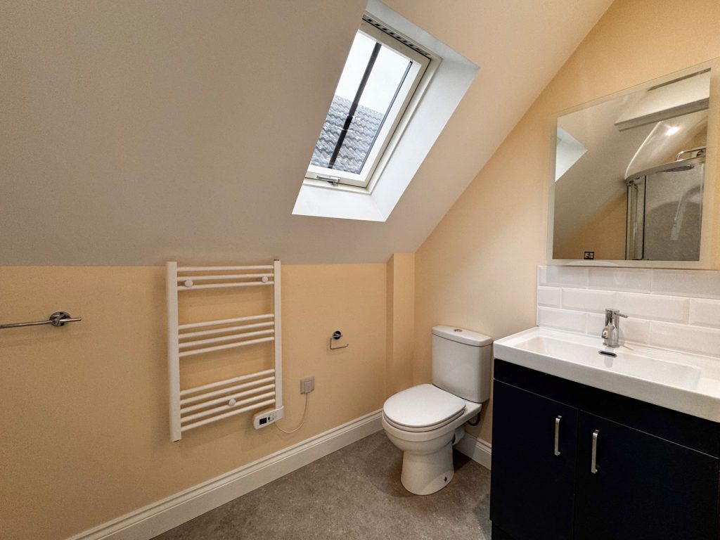 listing_541281_0005_7c7e9f93_1500x1000.jpg