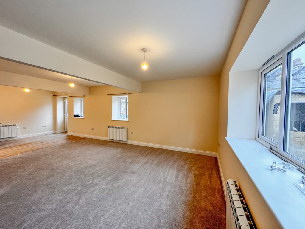 listing_541281_0011_b044e04e_1500x1000.jpg