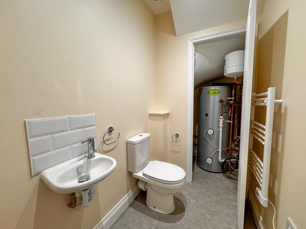 listing_541281_0013_da475152_1500x1000.jpg