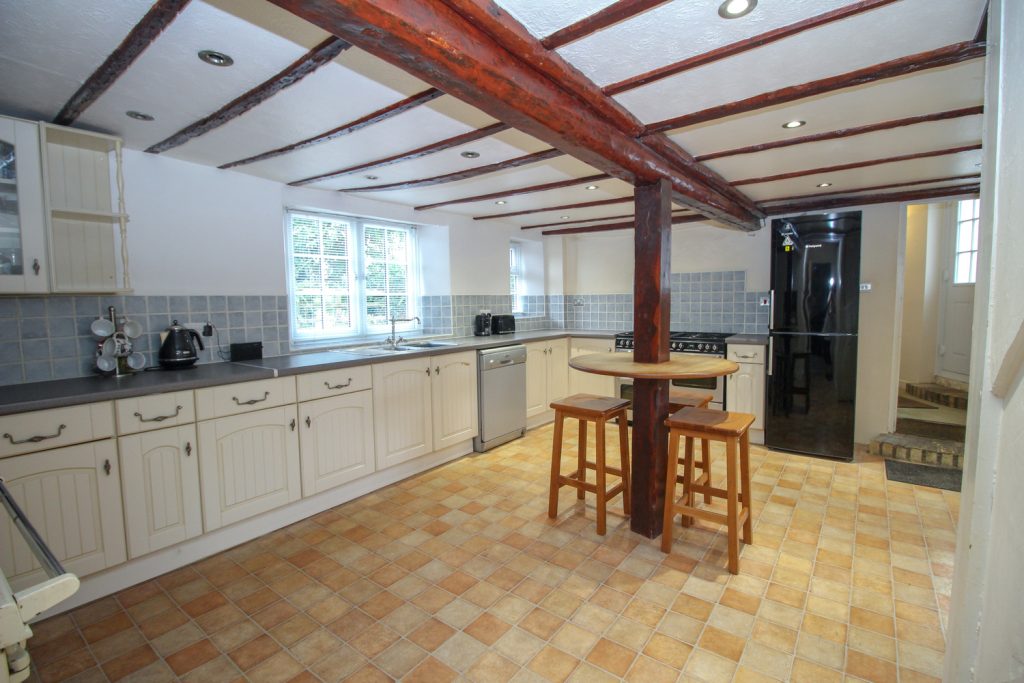 listing_545339_0013_b2c8d27c_1500x1000.jpg