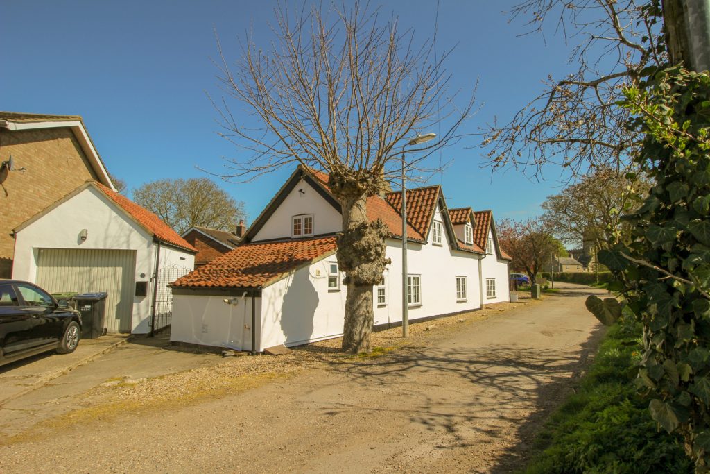 Spring Close, Burwell