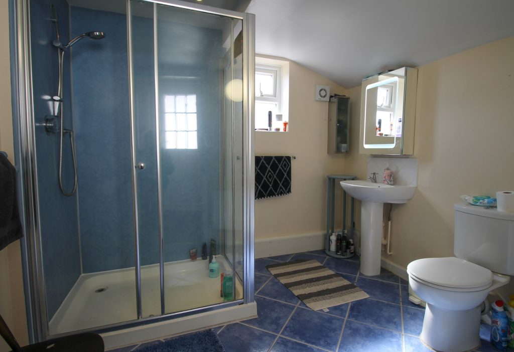 listing_545339_0071_77450484_1500x1000.jpg