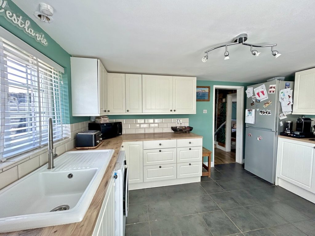 listing_545478_0010_6b6de935_1500x1000.jpg