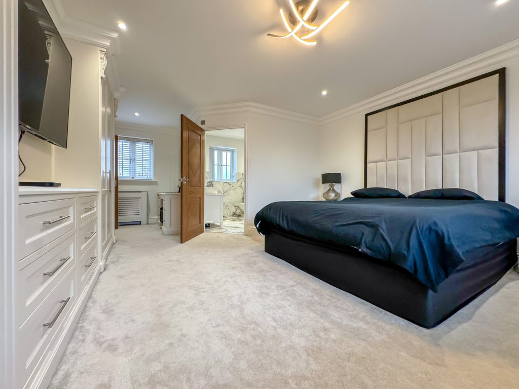 listing_639926_0018_75eb0bef_1500x1000.jpg