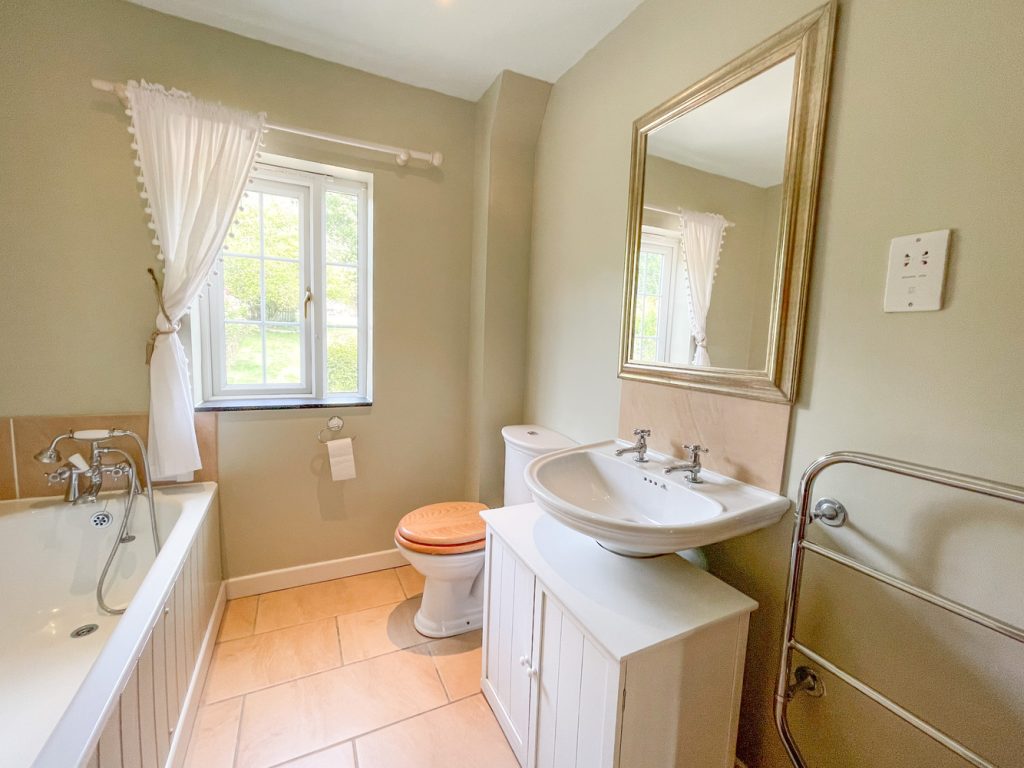listing_66757_0036_385d30cf_1500x1000.jpg