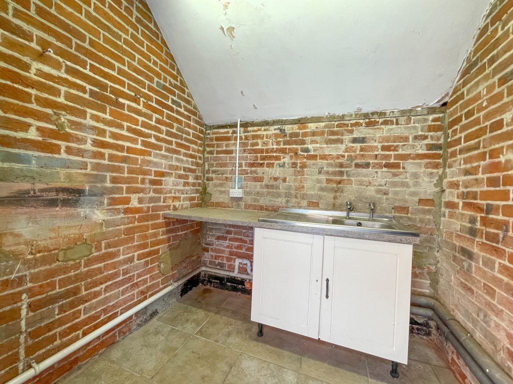 listing_66757_0038_15e52ce6_1500x1000.jpg