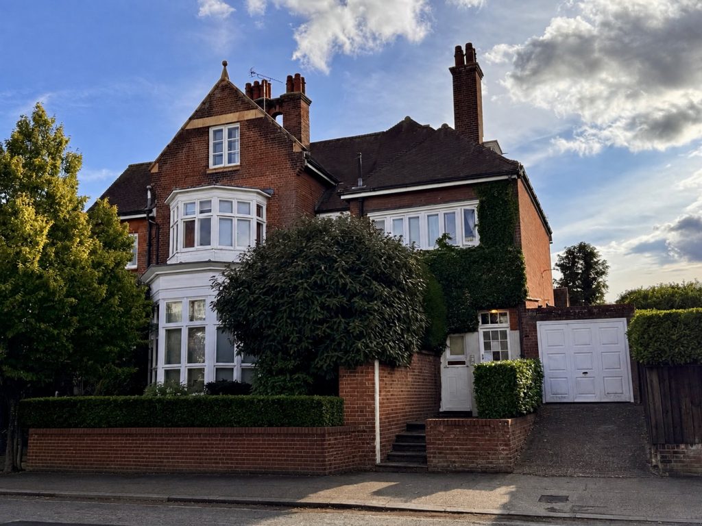 Flat 8 12 The Avenue, Newmarket, Suffolk