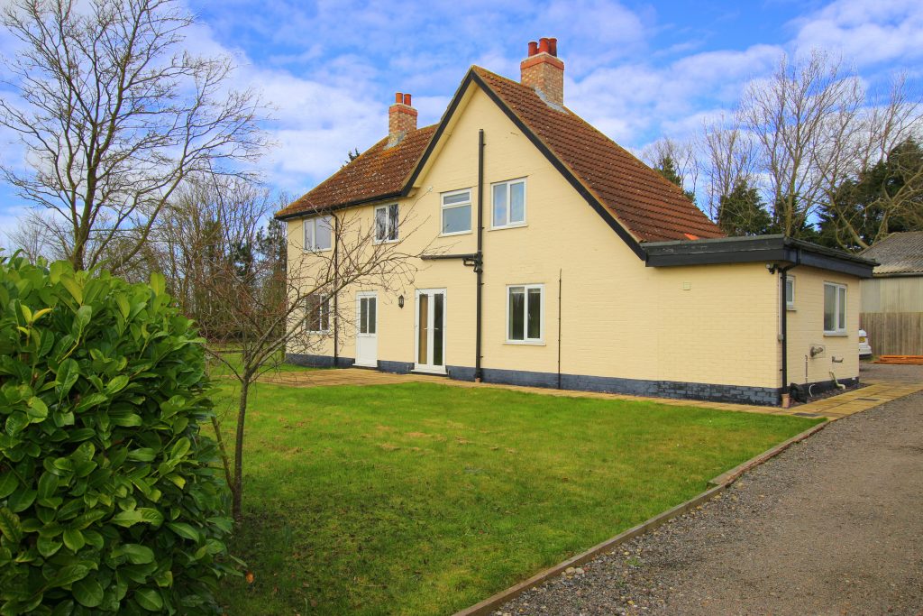 Larkhall Road, Fordham