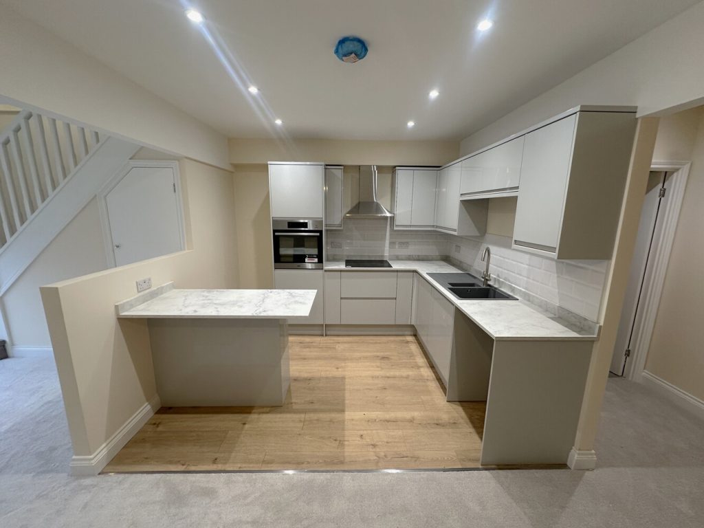 listing_680698_0005_53758b00_1500x1000.jpg