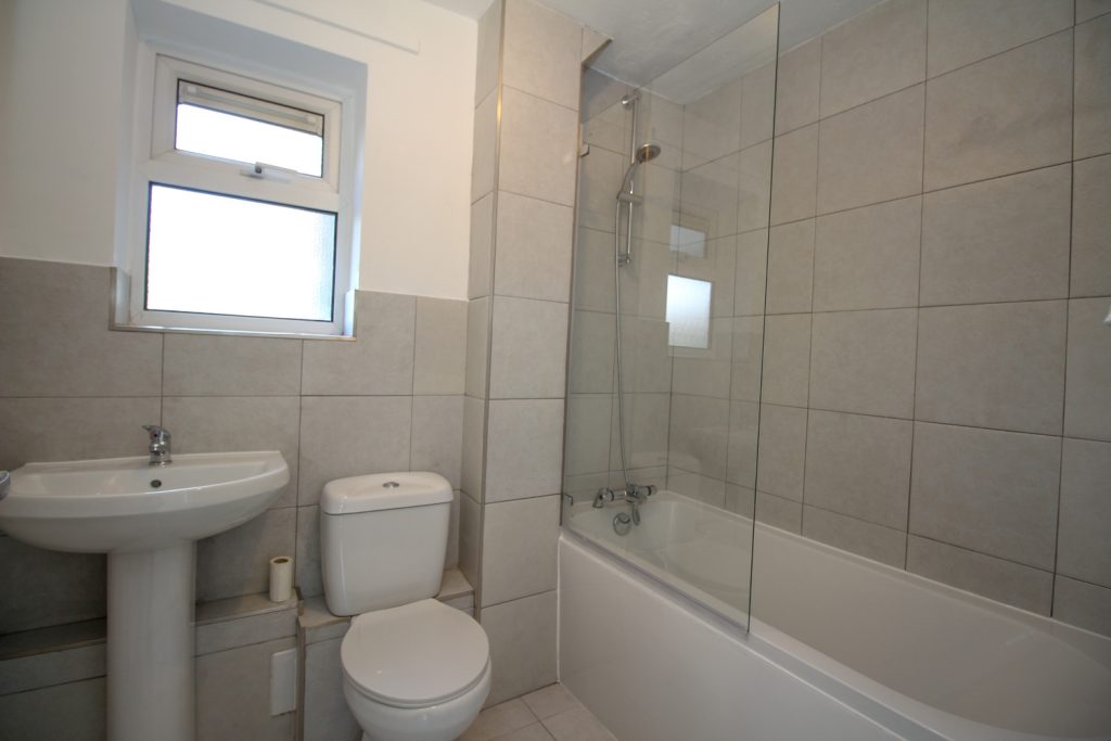 listing_68768_0009_e131113e_1500x1000.jpg