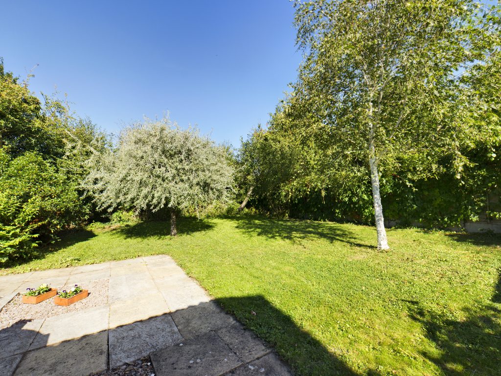 listing_69098_0015_b867138b.jpg