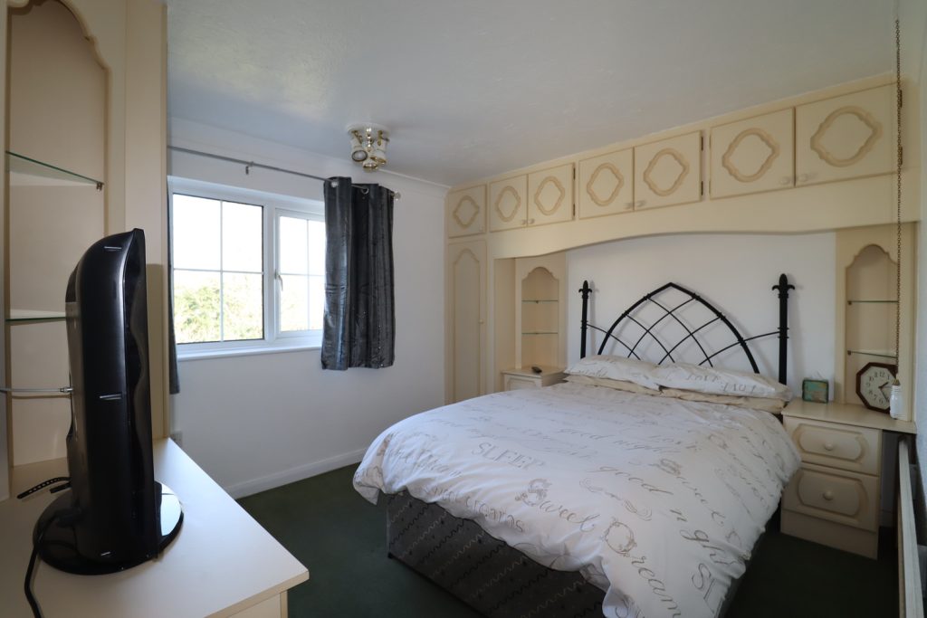 listing_69150_0007_d0c75025_1500x1000.jpg