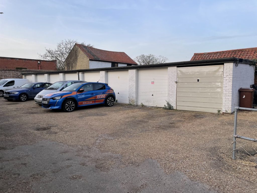 Parking & Garage