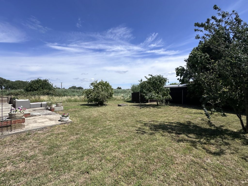 listing_75982_0010_cef0829e_1500x1000.jpg