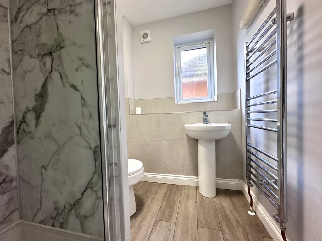 Ensuite