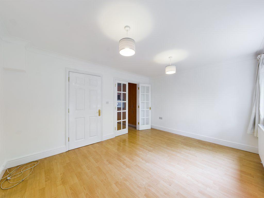 listing_78842_0005_b7d26797.jpg