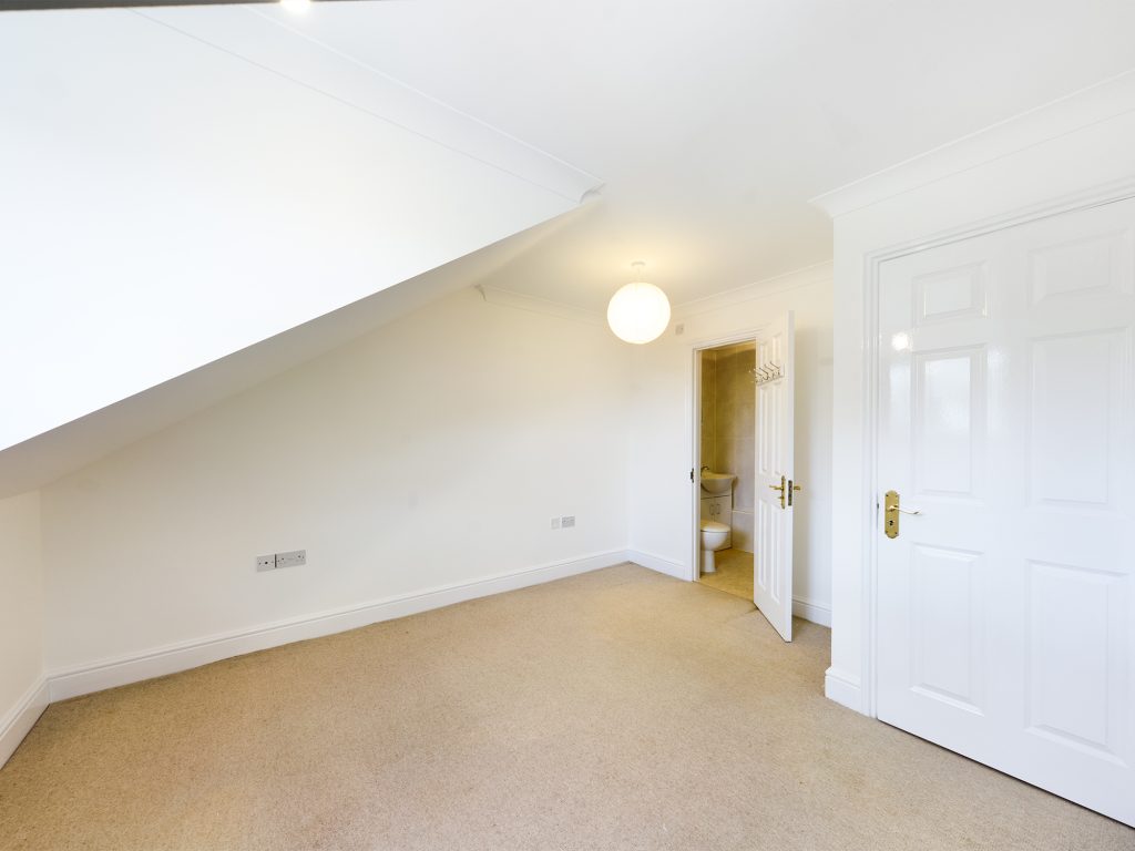 listing_78842_0006_0ce520c8.jpg