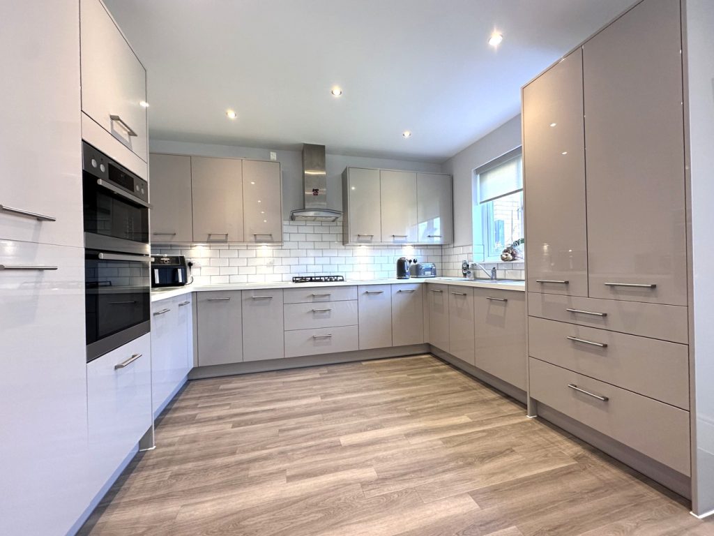 listing_800495_0025_e3139e7f_1500x1000.jpg