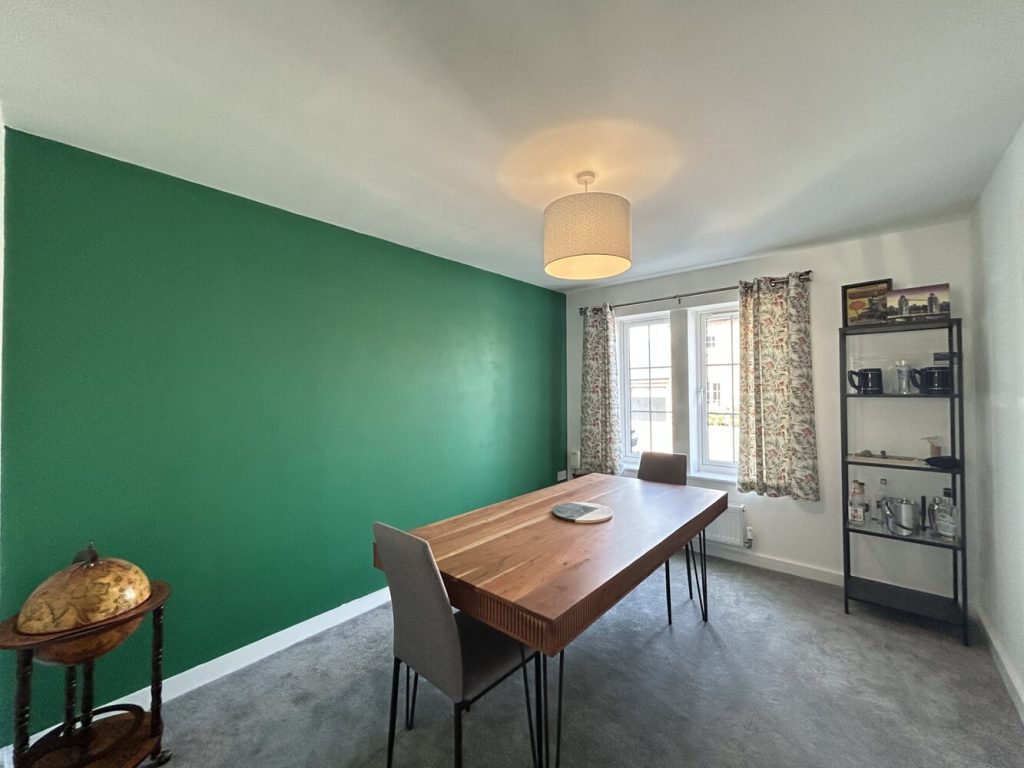 listing_823188_0018_a5d5a4da_1500x1000.jpg
