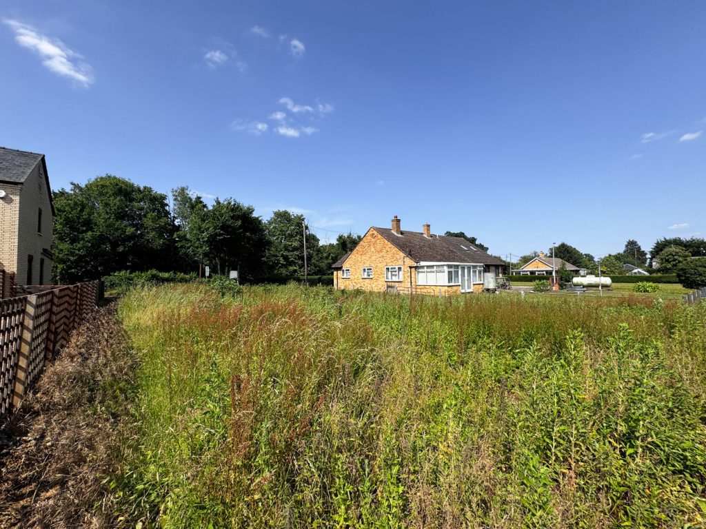 listing_829074_0004_ad0ca6e9_1500x1000.jpg