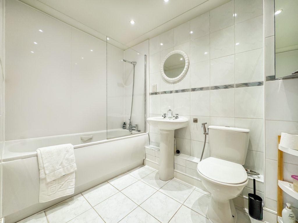 listing_845419_0009_e7d4d7e8_1500x1000.jpg