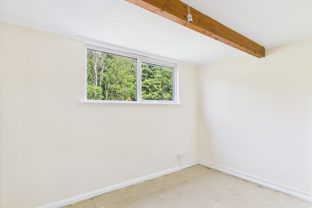 listing_849144_0012_e6db7bf8_1500x1000.jpg