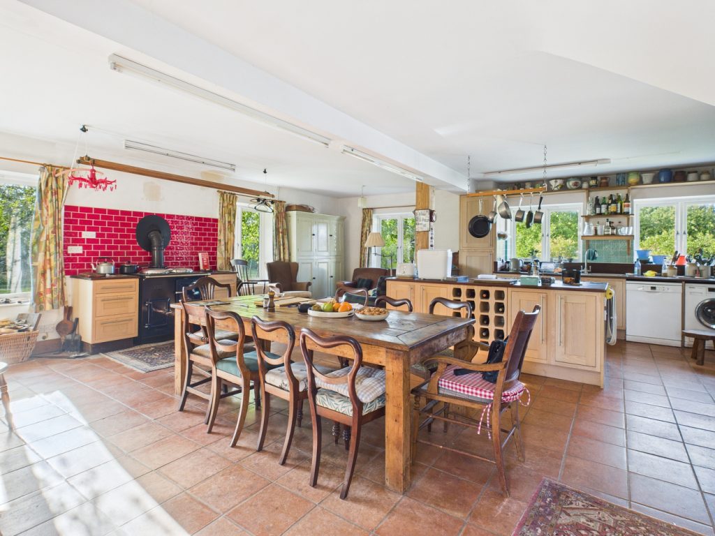 listing_850298_0017_93e3598c_1500x1000.jpg