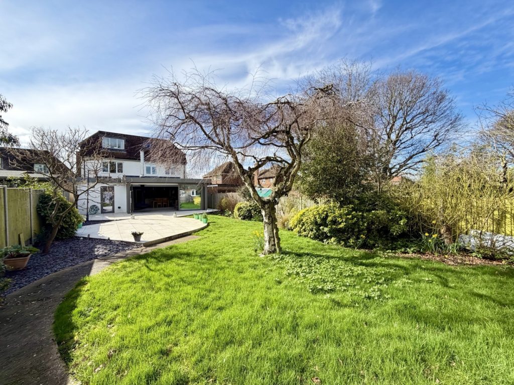 listing_852160_0040_8d576d9f_1500x1000.jpg