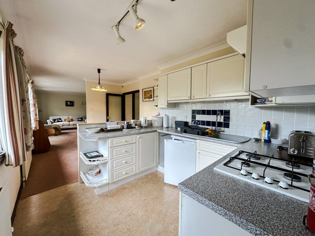 listing_859228_0017_58492651_1500x1000.jpg