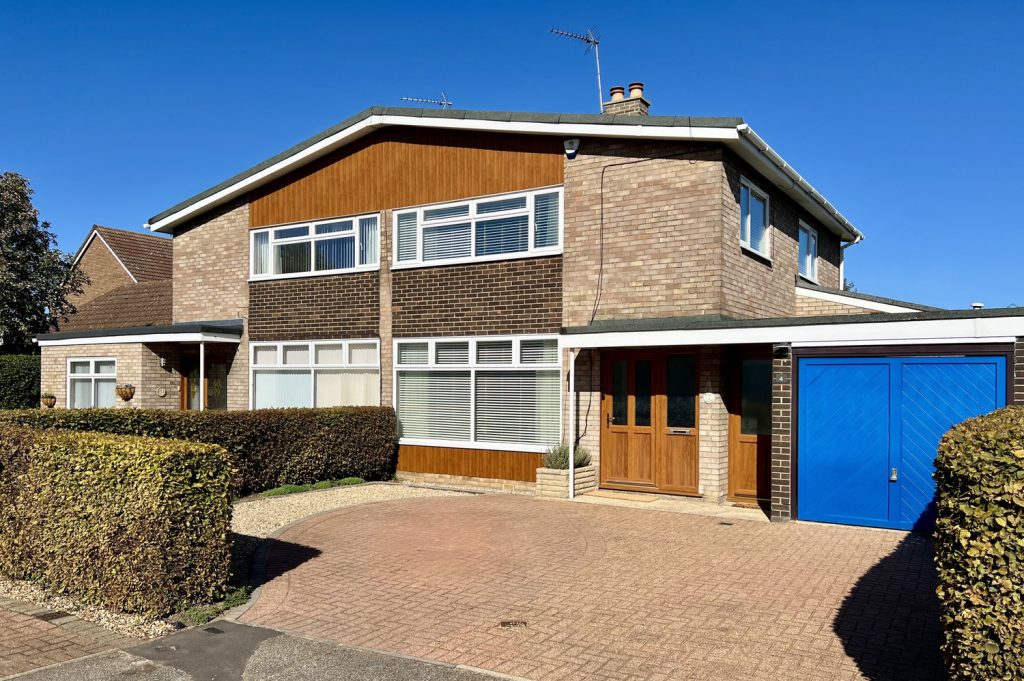 Lyndhurst Close, Milton