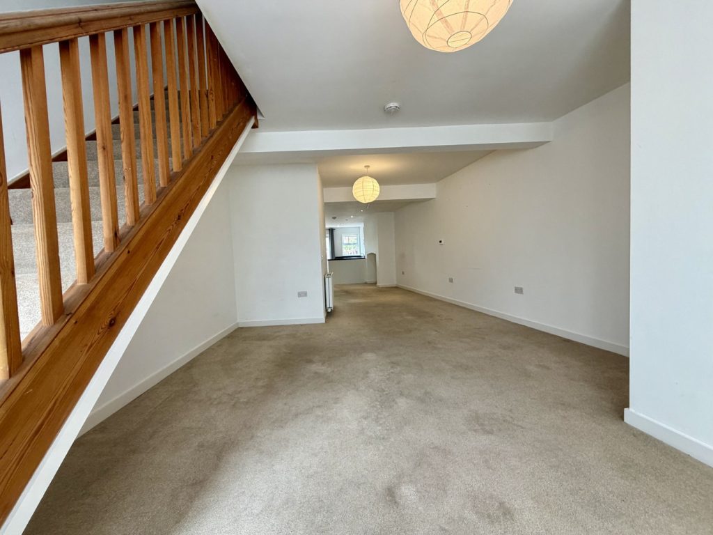 listing_932588_0032_e72e48b2_1500x1000.jpg