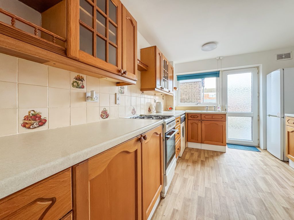 listing_969490_0010_bd1e4cda_1500x1000.jpg