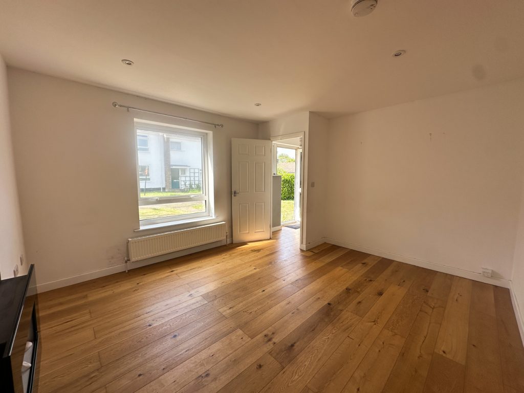 Sitting room / Entrance