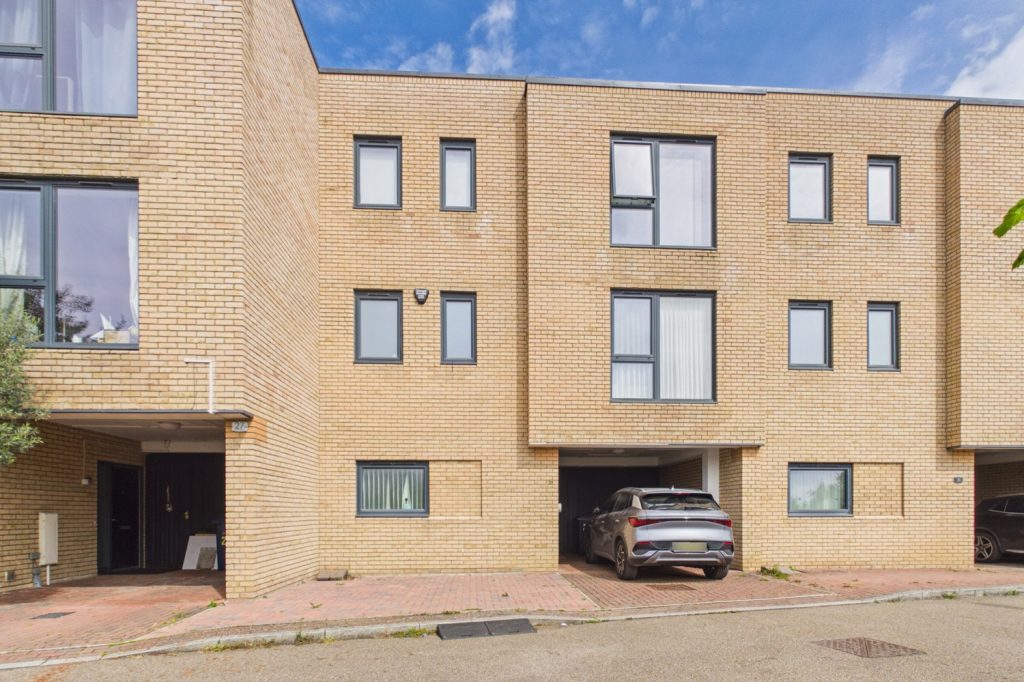Southwell Drive, Trumpington